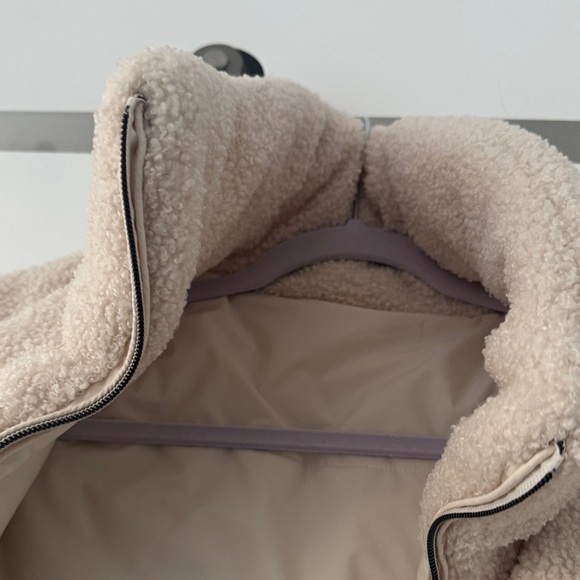 Laundry By Shelli Segal Cream Puffer Jacket - Picture 5 of 7